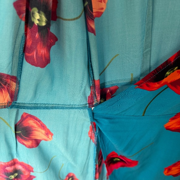 Floral Wrap Dress - Picture 8 of 9